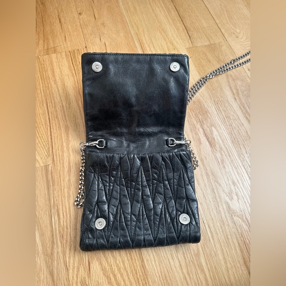 Miu Miu Black Matelassé Leather Chain Crossbody Bag - Picture 6 of 7